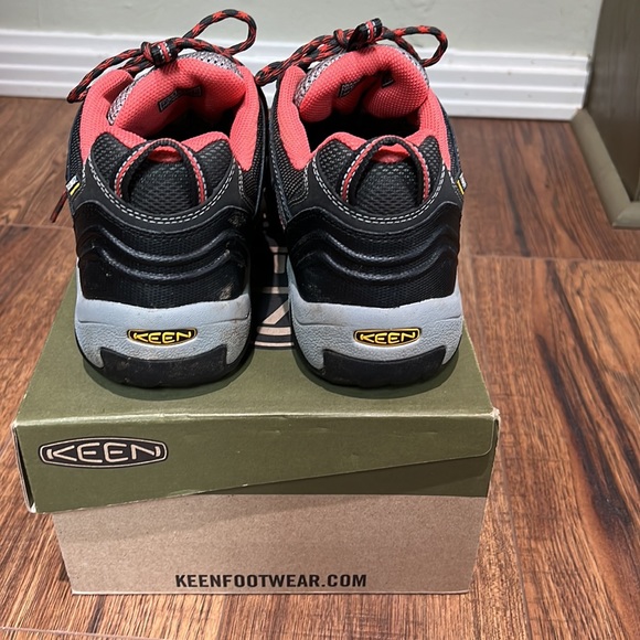 Keen Women’s Koven Waterproof Hiking Shoe - Picture 4 of 8
